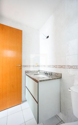 Apartamento para alugar com 85m², 3 quartos e 1 vaga Apartamento para alugar com 85m², 3 quartos e 1 vagaBanheiro da suíte
