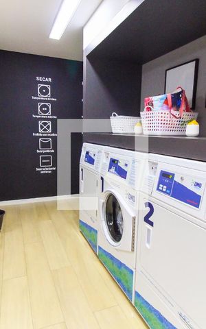 Apartamento à venda com 37m², 2 quartos e sem vaga Apartamento à venda com 37m², 2 quartos e sem vagaLavanderia