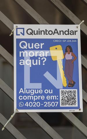Casa à venda com 150m², 3 quartos e 1 vaga Casa à venda com 150m², 3 quartos e 1 vagaPlaquinha