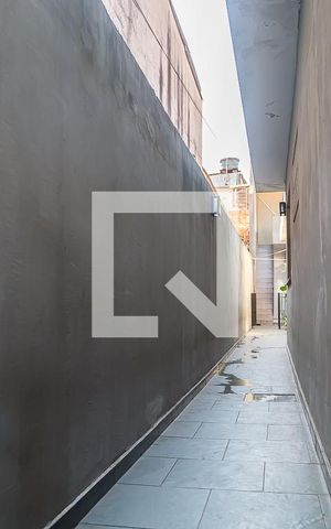 Casa à venda com 150m², 3 quartos e 1 vaga Casa à venda com 150m², 3 quartos e 1 vagaCorredor