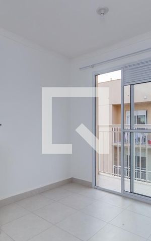 Apartamento para alugar com 42m², 2 quartos e sem vaga Apartamento para alugar com 42m², 2 quartos e sem vagaSala