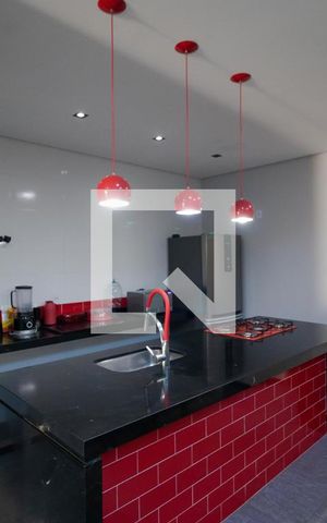 Casa à venda com 200m², 3 quartos e 2 vagas Casa à venda com 200m², 3 quartos e 2 vagasCozinha