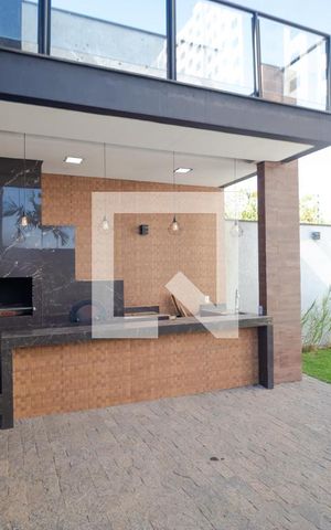 Casa à venda com 200m², 3 quartos e 2 vagas Casa à venda com 200m², 3 quartos e 2 vagasChurrasqueira