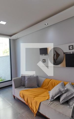 Casa à venda com 200m², 3 quartos e 2 vagas Casa à venda com 200m², 3 quartos e 2 vagasSala de Estar
