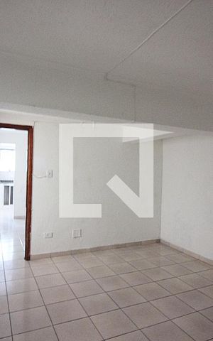 Casa à venda com 60m², 1 quarto e sem vagaQuarto 