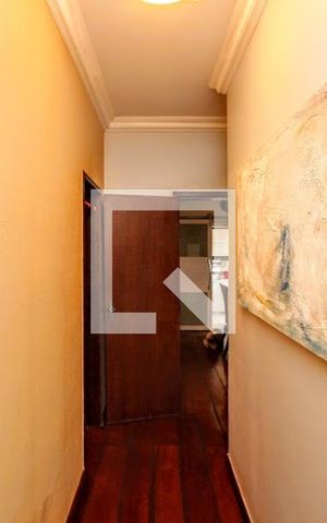 Apartamento à venda com 166m², 4 quartos e 2 vagasCorredor 