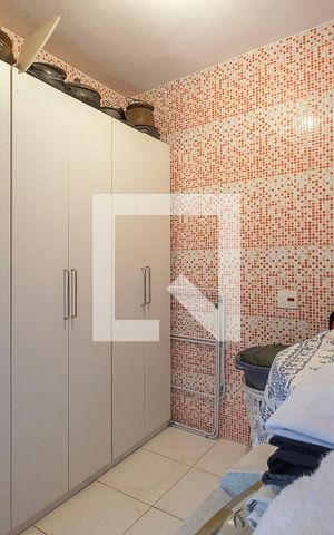 Casa à venda com 300m², 5 quartos e 2 vagas Casa à venda com 300m², 5 quartos e 2 vagasEdícula - Lavanderia