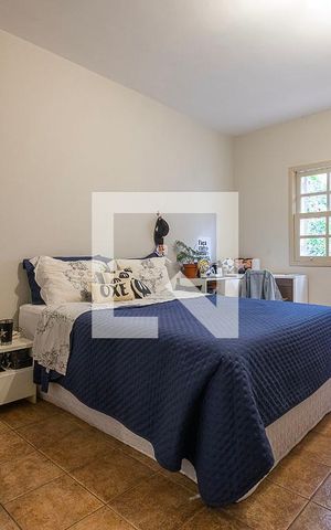 Casa à venda com 300m², 5 quartos e 2 vagas Casa à venda com 300m², 5 quartos e 2 vagasQuarto 3