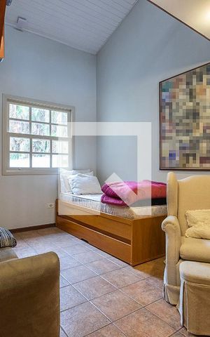 Casa à venda com 300m², 5 quartos e 2 vagas Casa à venda com 300m², 5 quartos e 2 vagasQuarto 2