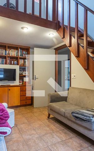 Casa à venda com 300m², 5 quartos e 2 vagas Casa à venda com 300m², 5 quartos e 2 vagasQuarto 2