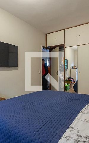 Casa à venda com 300m², 5 quartos e 2 vagas Casa à venda com 300m², 5 quartos e 2 vagasQuarto 3