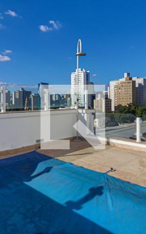 Apartamento para alugar com 297m², 3 quartos e 4 vagas1 Pavimento - Piscina