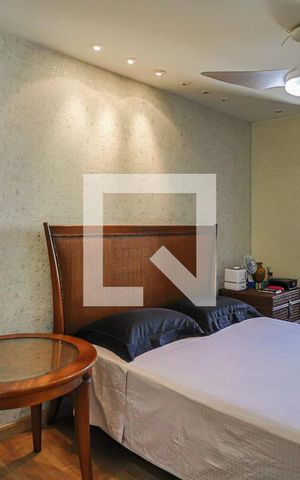 Apartamento para alugar com 297m², 3 quartos e 4 vagas2 Pavimento - Quarto 3 Suíte