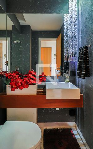 Apartamento para alugar com 297m², 3 quartos e 4 vagas1 Pavimento - Lavabo da Sala