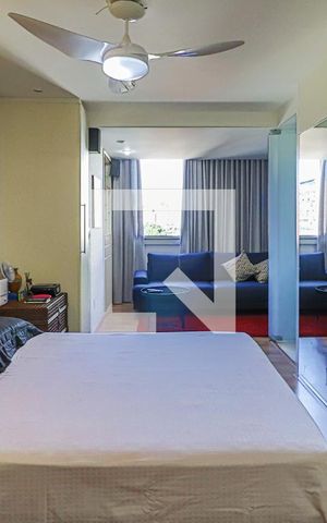 Apartamento para alugar com 297m², 3 quartos e 4 vagas2 Pavimento - Quarto 3 Suíte