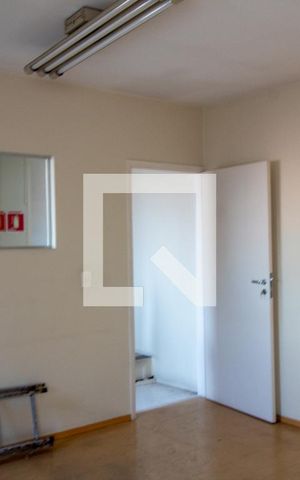 Casa à venda com 156m², 5 quartos e 5 vagas Casa à venda com 156m², 5 quartos e 5 vagasSala de Jantar
