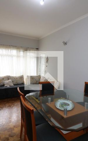 Casa à venda com 150m², 3 quartos e 2 vagasSala