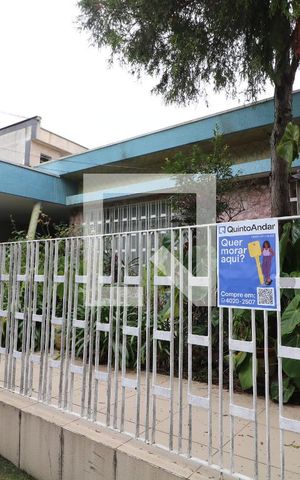 Casa à venda com 150m², 3 quartos e 2 vagasFachada