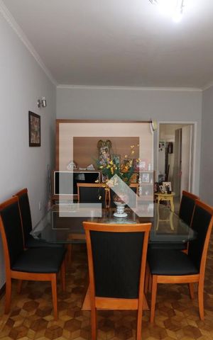 Casa à venda com 150m², 3 quartos e 2 vagasSala