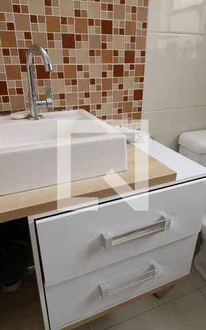 Casa à venda com 150m², 3 quartos e 2 vagasBanheiro