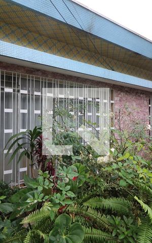 Casa à venda com 150m², 3 quartos e 2 vagasFachada