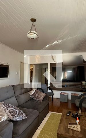 Casa à venda com 110m², 3 quartos e 2 vagasSala