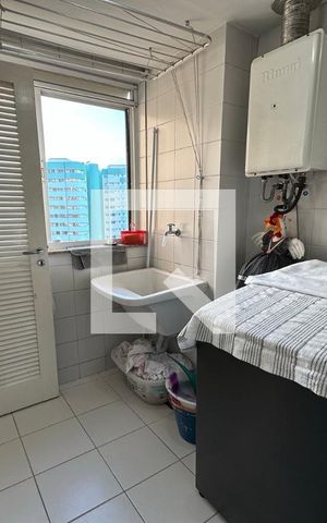 Apartamento à venda com 145m², 5 quartos e 3 vagas Apartamento à venda com 145m², 5 quartos e 3 vagasÁrea de Serviço