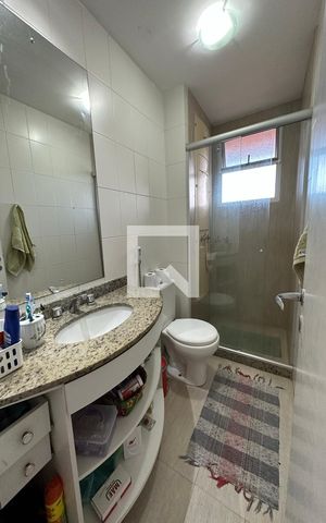 Apartamento à venda com 145m², 5 quartos e 3 vagas Apartamento à venda com 145m², 5 quartos e 3 vagasBanheiro da Suíte 2
