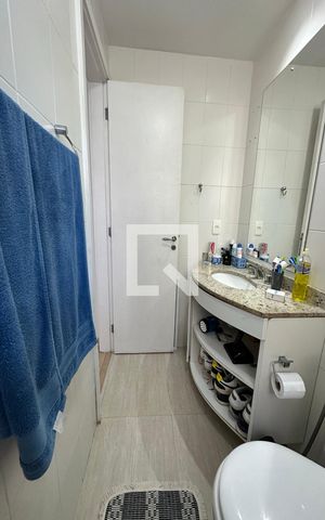 Apartamento à venda com 145m², 5 quartos e 3 vagas Apartamento à venda com 145m², 5 quartos e 3 vagasBanheiro da Suíte 1