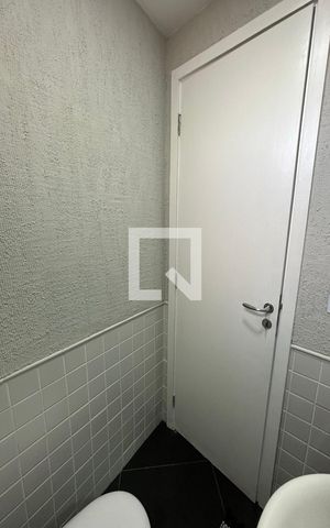 Apartamento à venda com 145m², 5 quartos e 3 vagas Apartamento à venda com 145m², 5 quartos e 3 vagasLavabo