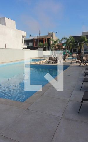 Apartamento à venda com 167m², 3 quartos e 1 vaga Apartamento à venda com 167m², 3 quartos e 1 vagaÁrea comum - Piscina