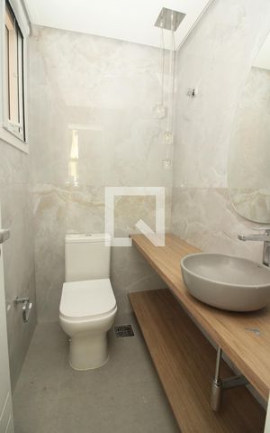 Apartamento à venda com 167m², 3 quartos e 1 vaga Apartamento à venda com 167m², 3 quartos e 1 vagaLavabo