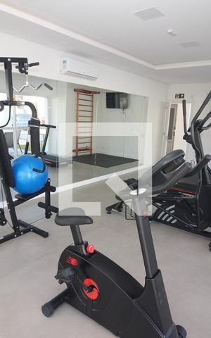 Apartamento à venda com 167m², 3 quartos e 1 vaga Apartamento à venda com 167m², 3 quartos e 1 vagaÁrea comum - Academia