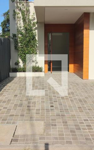 Apartamento à venda com 167m², 3 quartos e 1 vaga Apartamento à venda com 167m², 3 quartos e 1 vagaGaragem