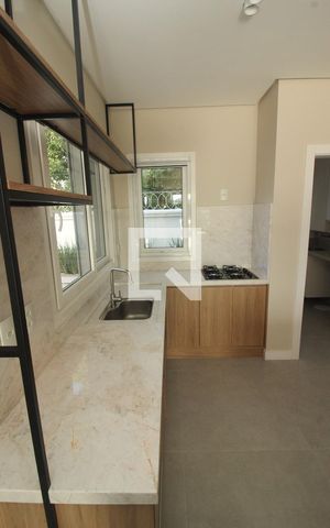 Apartamento à venda com 167m², 3 quartos e 1 vaga Apartamento à venda com 167m², 3 quartos e 1 vagaCozinha