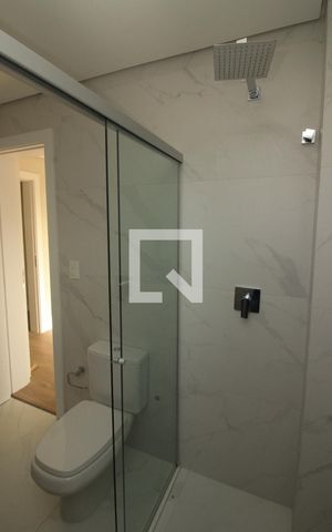 Apartamento à venda com 167m², 3 quartos e 1 vaga Apartamento à venda com 167m², 3 quartos e 1 vagaBanheiro da Suíte