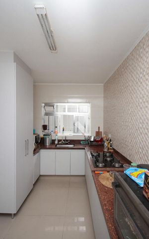 Apartamento à venda com 304m², 4 quartos e 3 vagas Apartamento à venda com 304m², 4 quartos e 3 vagasCozinha