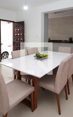 Apartamento à venda com 304m², 4 quartos e 3 vagas Apartamento à venda com 304m², 4 quartos e 3 vagasSala de Jantar