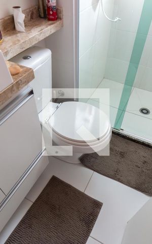 Apartamento à venda com 40m², 2 quartos e sem vaga Apartamento à venda com 40m², 2 quartos e sem vagaBanheiro