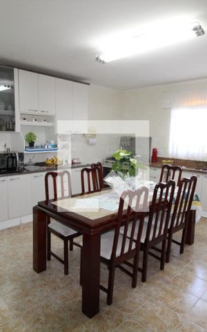Casa à venda com 300m², 3 quartos e 4 vagasCozinha