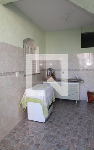 Casa à venda com 300m², 3 quartos e 4 vagasÁrea de Serviço