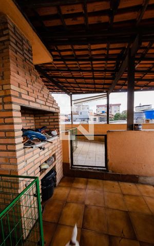 Casa à venda com 800m², 7 quartos e 2 vagas Casa à venda com 800m², 7 quartos e 2 vagasTerraço