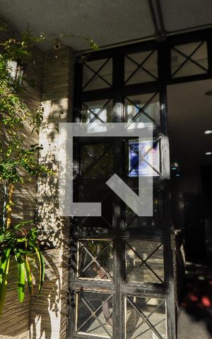 Studio para alugar com 38m², 1 quarto e sem vaga Studio para alugar com 38m², 1 quarto e sem vagaPlaca instalada