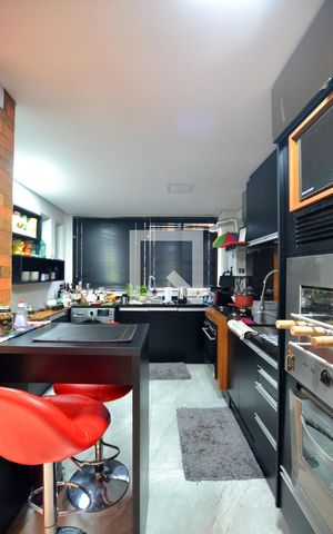 Apartamento à venda com 82m², 2 quartos e 1 vagaCozinha