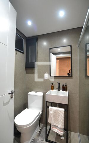 Apartamento à venda com 82m², 2 quartos e 1 vagaBanheiro Social