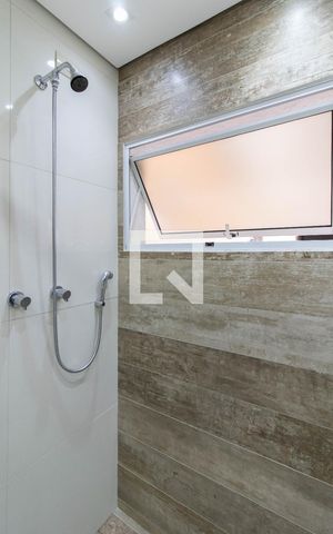 Casa para alugar com 178m², 3 quartos e 2 vagas Casa para alugar com 178m², 3 quartos e 2 vagasBanheiro da Suíte