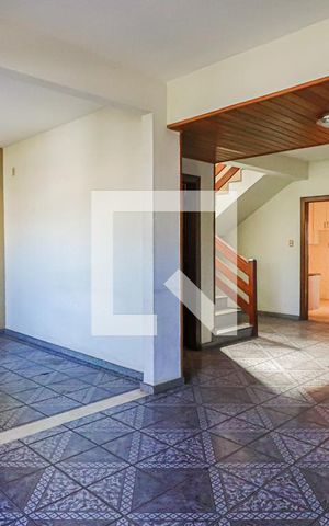 Casa à venda com 400m², 4 quartos e 6 vagasSala 1