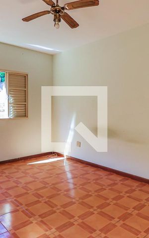 Casa à venda com 400m², 4 quartos e 6 vagasQuarto 4