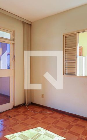 Casa à venda com 400m², 4 quartos e 6 vagasQuarto 2