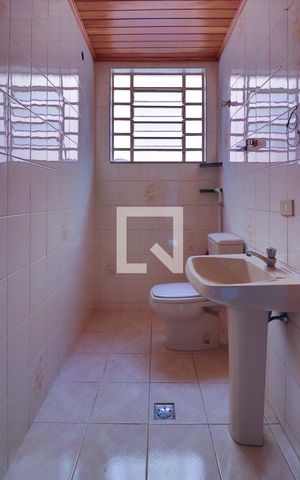 Casa à venda com 400m², 4 quartos e 6 vagasLavabo da Sala